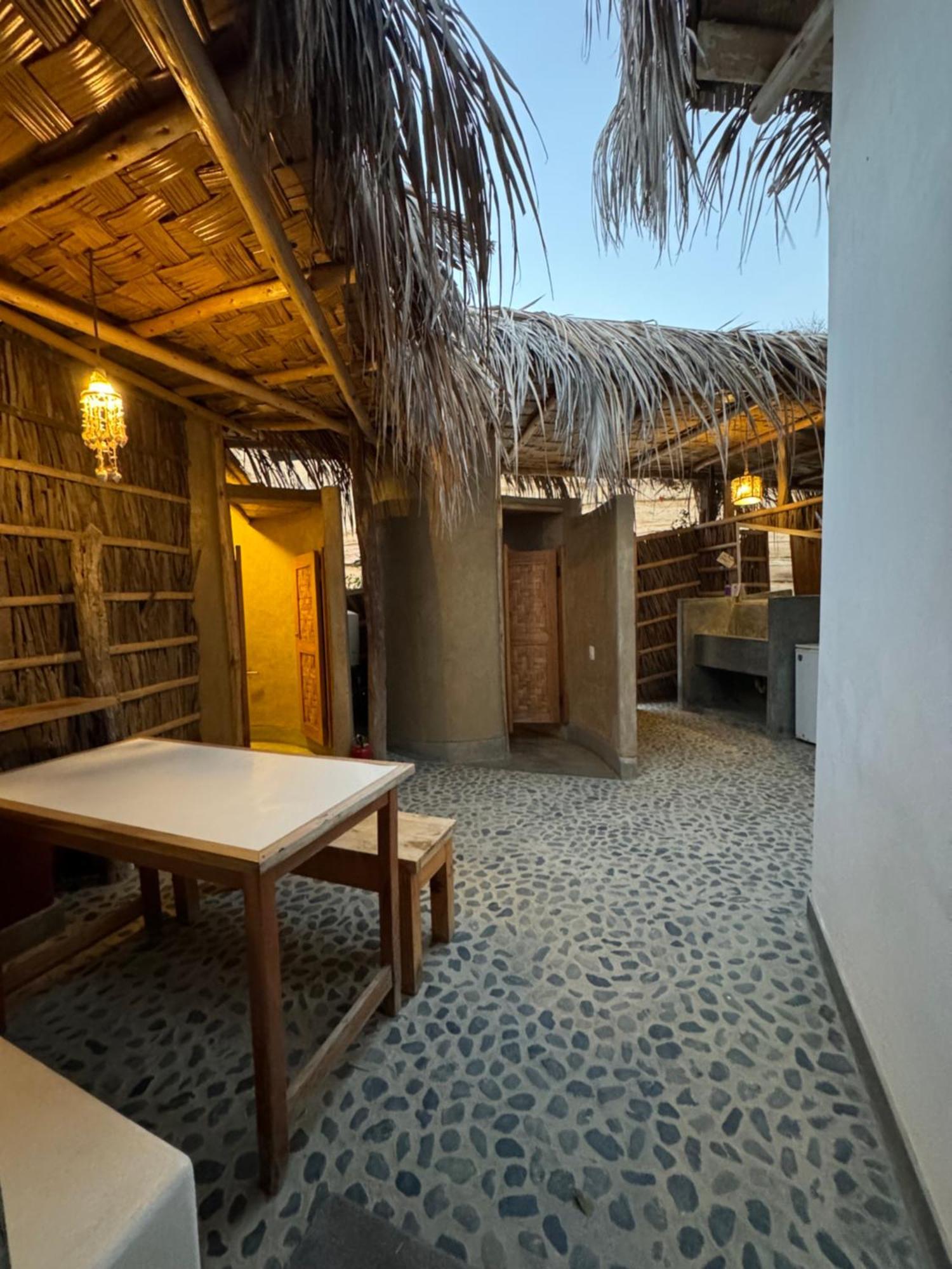 Piramide Titi Hotel Los Órganos Eksteriør billede